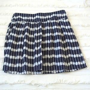 LOFT navy and white skirt with pockets